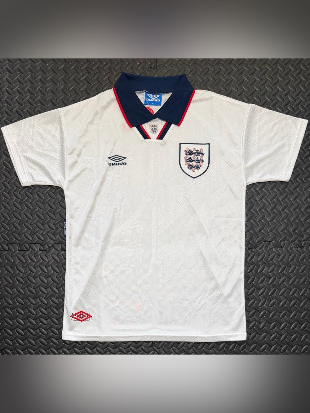 Umbro White England Football Retro Jersey with Navy & Red Trim 1993/1995